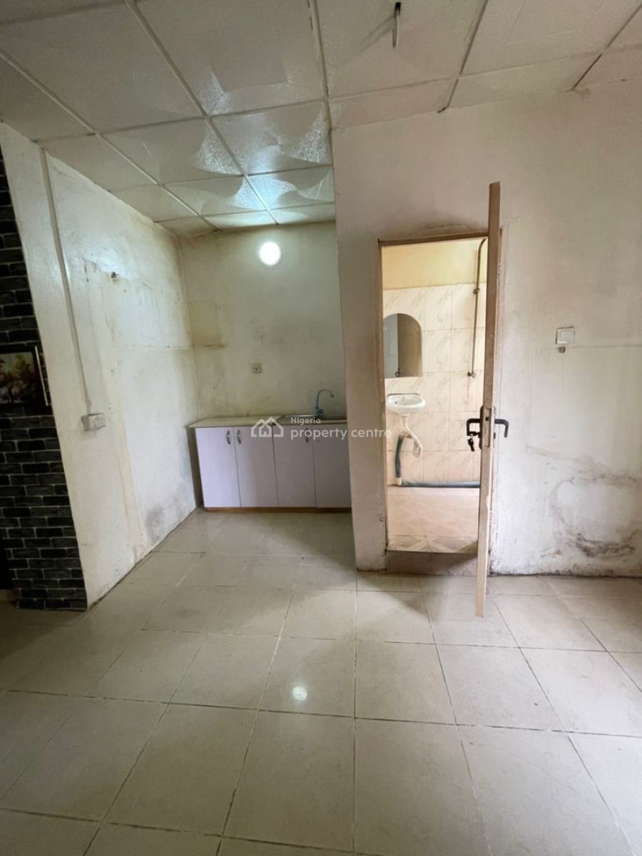 Luxury Self Contain in a Well Structured Estate with Good Facilities, Off Admiralty Way, Lekki Phase 1, Lekki, Lagos, Self Contain (single Rooms) for Rent