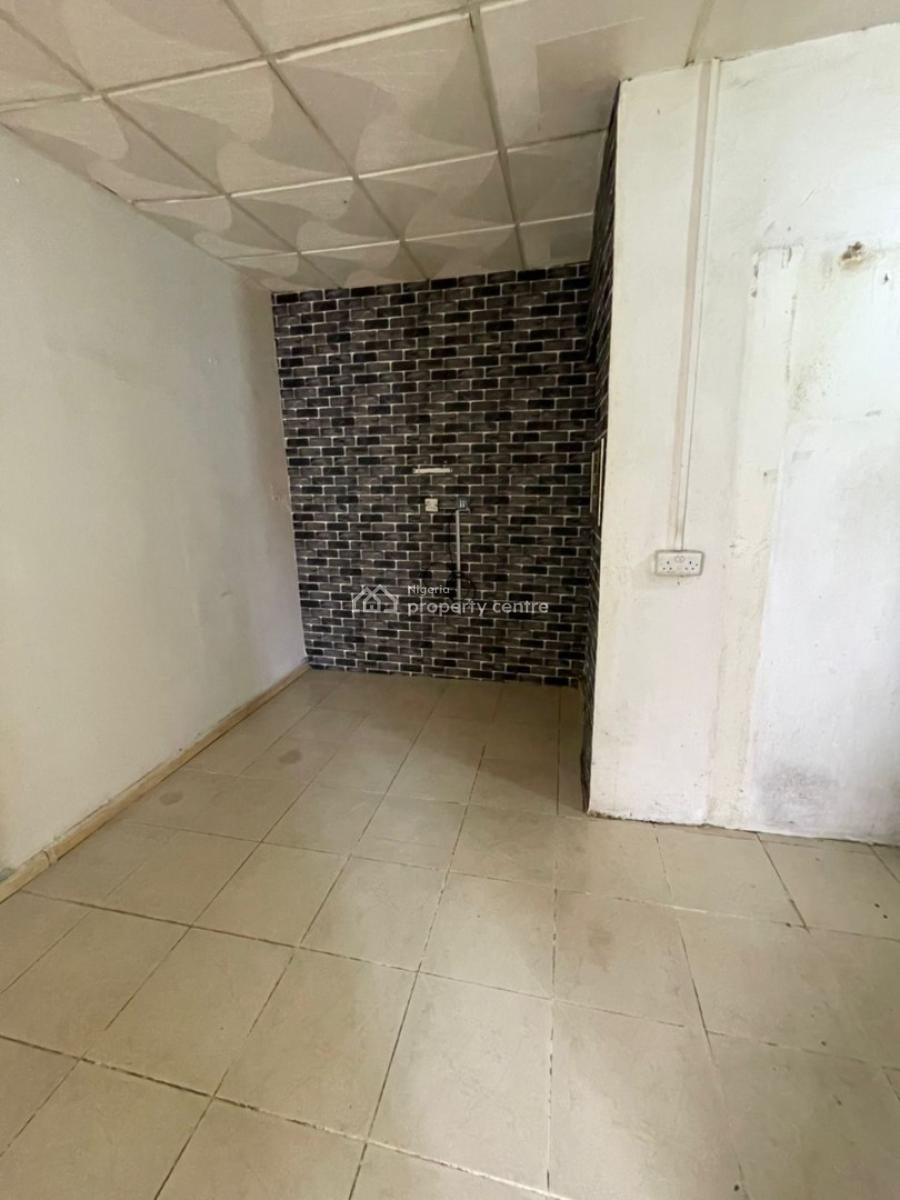 Luxury Self Contain in a Well Structured Estate with Good Facilities, Off Admiralty Way, Lekki Phase 1, Lekki, Lagos, Self Contain (single Rooms) for Rent