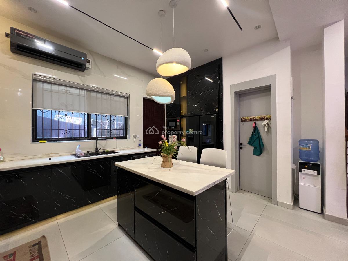 Luxury 4-bedroom Terrace House with Bq, Lekki Phase 1, Lekki, Lagos, Terraced Duplex for Sale