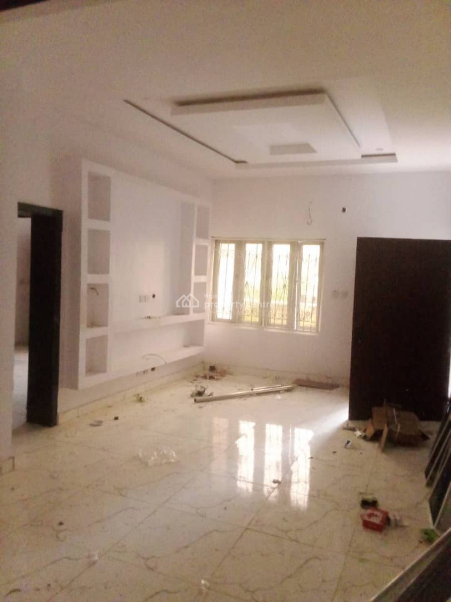 Standard 3 Bedrooms Flat, United, Ajah, Lagos, Flat / Apartment for Rent