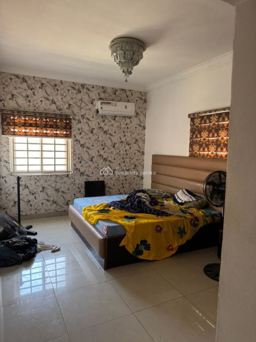 Standard 2 Bedroom Apartment, Lekki Phase 1, Lekki, Lagos, Flat / Apartment for Rent