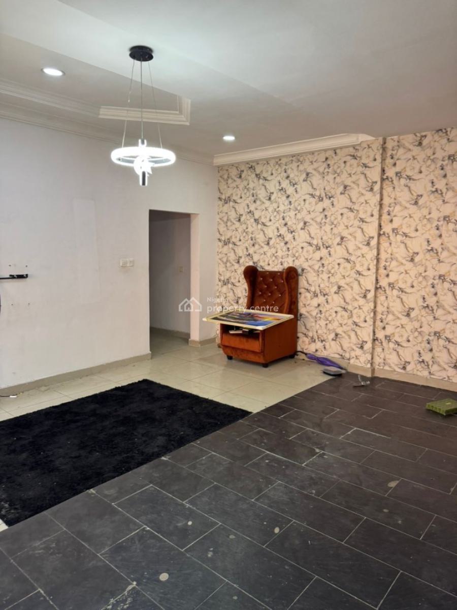 Standard 2 Bedroom Apartment, Lekki Phase 1, Lekki, Lagos, Flat / Apartment for Rent