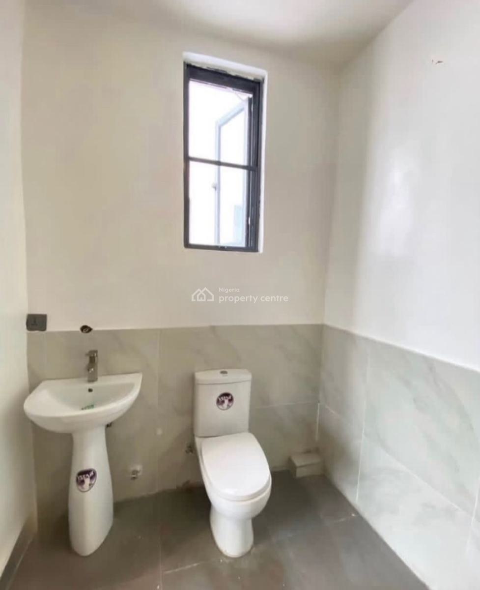 2 Bedroom Maisonette, Lekki Phase 1, Lekki, Lagos, House for Rent