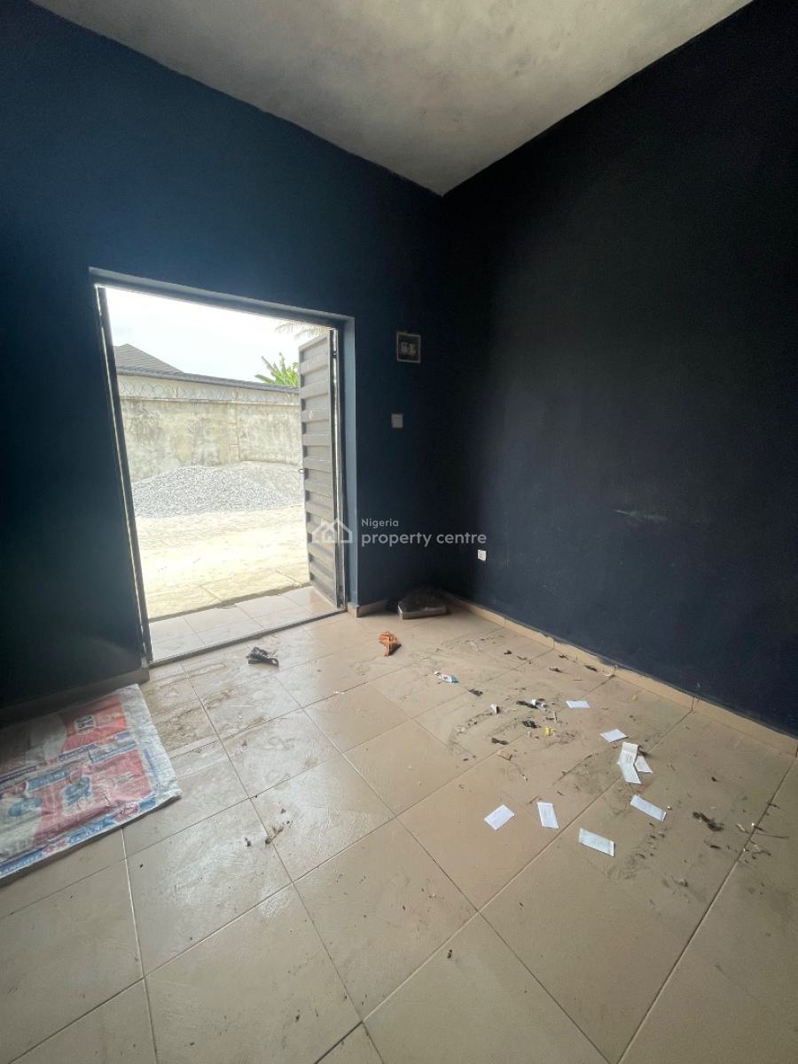Shop in an Estate Not Far From The Express, Vintage By Mobile Filling Station, Sangotedo, Ajah, Lagos, Shop for Rent