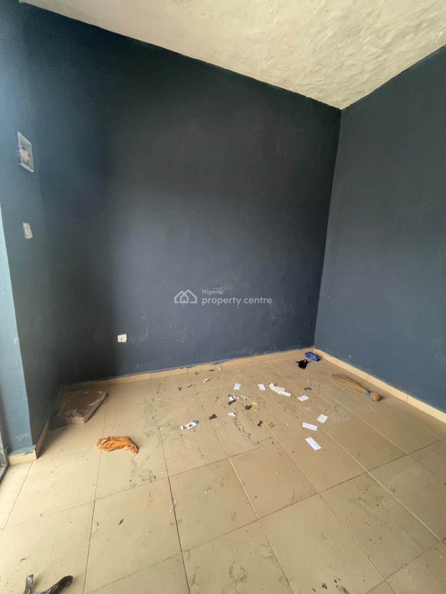 Shop in an Estate Not Far From The Express, Vintage By Mobile Filling Station, Sangotedo, Ajah, Lagos, Shop for Rent
