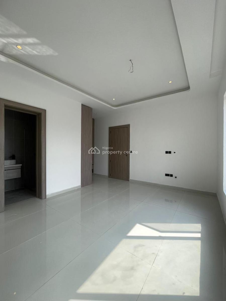 Luxury 3 Bedroom Apartment, Off Admiralty, Lekki Phase 1, Lekki, Lagos, Flat / Apartment for Sale