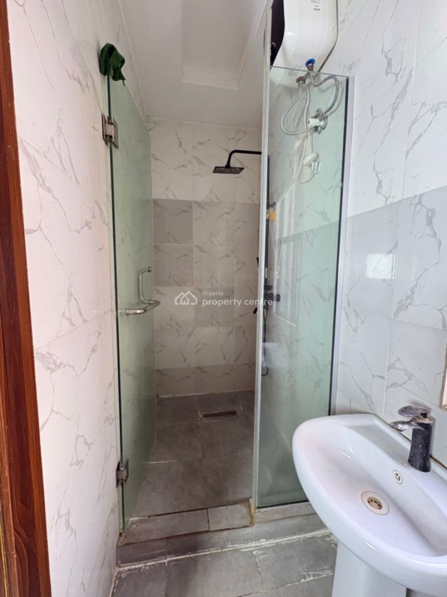 Luxury 3 Bedroom Maissionannate with Bq, Oladimeji Alo, Lekki Phase 1, Lekki, Lagos, Flat / Apartment for Sale