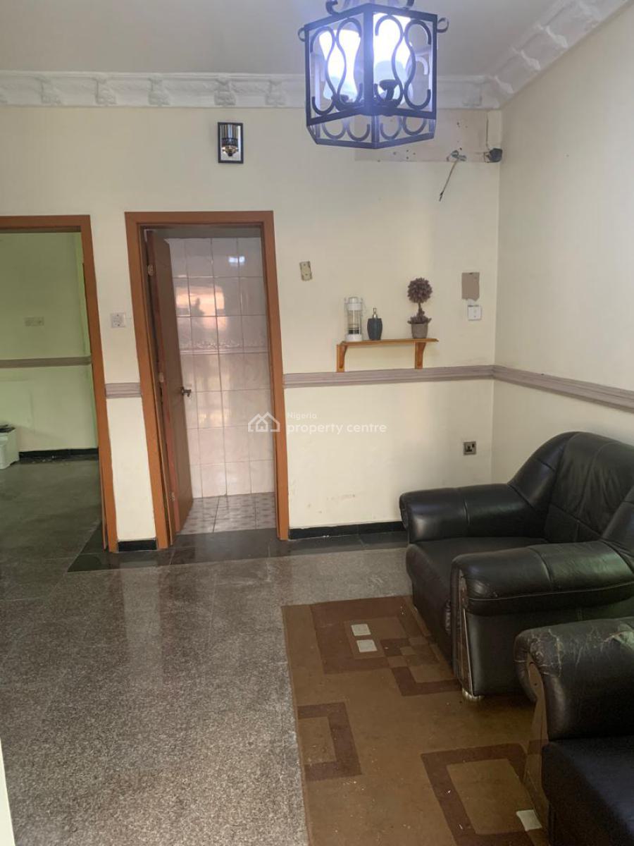 Vacant 5 Bedrooms Spacious Detached House with 2 Rooms Guest Chalet, Lekki Phase 1, Lekki, Lagos, Detached Duplex for Sale