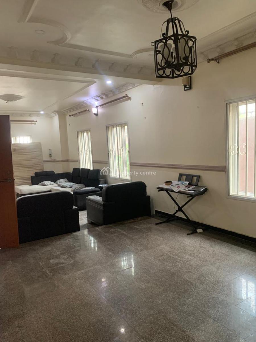 Vacant 5 Bedrooms Spacious Detached House with 2 Rooms Guest Chalet, Lekki Phase 1, Lekki, Lagos, Detached Duplex for Sale