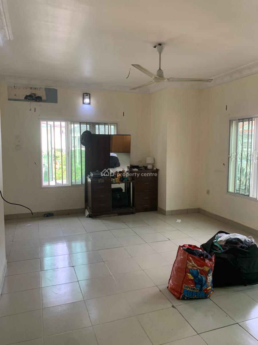 Vacant 5 Bedrooms Spacious Detached House with 2 Rooms Guest Chalet, Lekki Phase 1, Lekki, Lagos, Detached Duplex for Sale