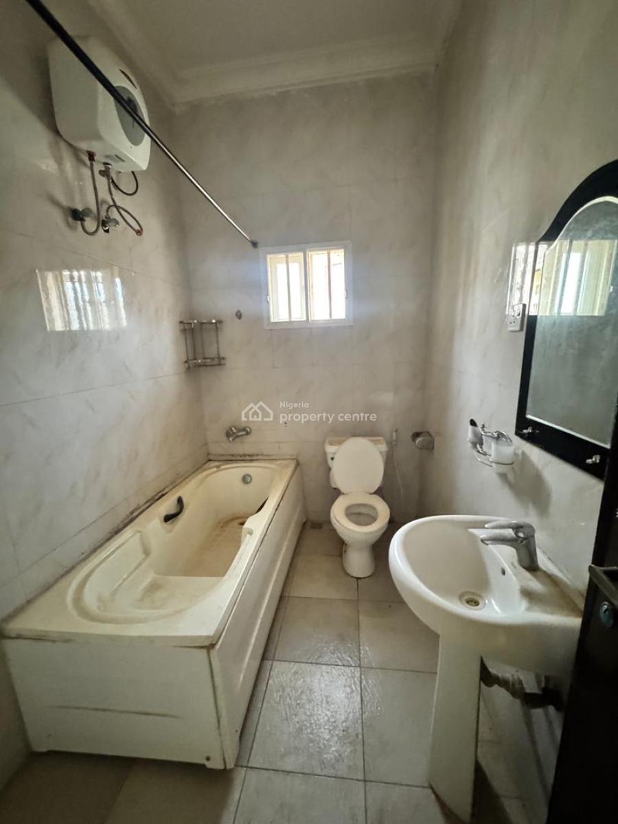 Standard 3 Bedroom Flat with Bq, Stella Maris Axis, Life Camp, Abuja, Flat / Apartment for Rent