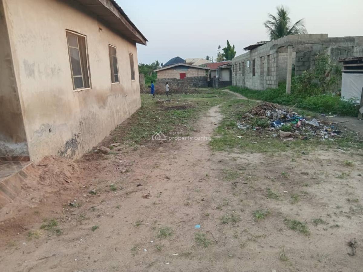 3 Bedroom Bungalow on a Full Plot of Land with Good Title, Mowe Ofada, Ogun, Detached Bungalow for Sale