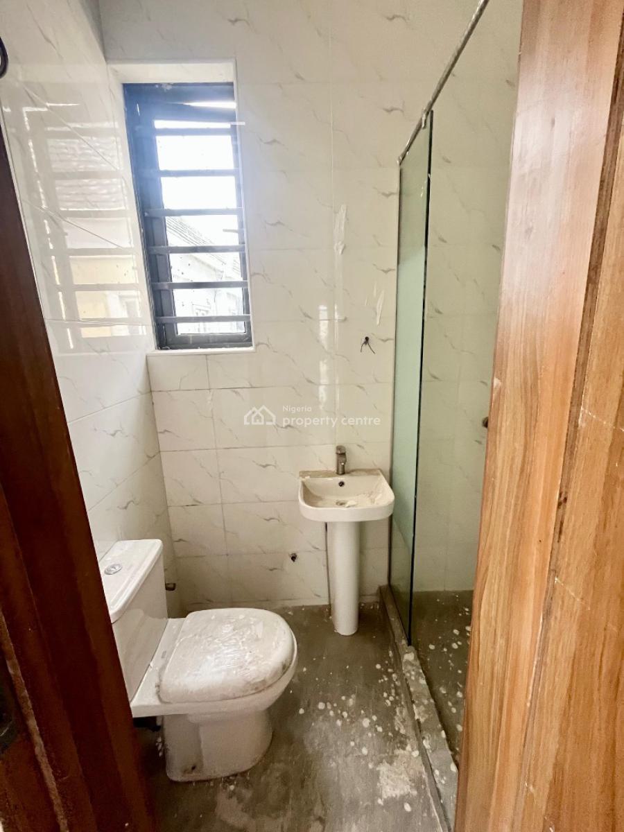 Spacious 4 Bedroom Terrace Duplex with Bq, Ologolo, Lekki, Lagos, Terraced Duplex for Sale