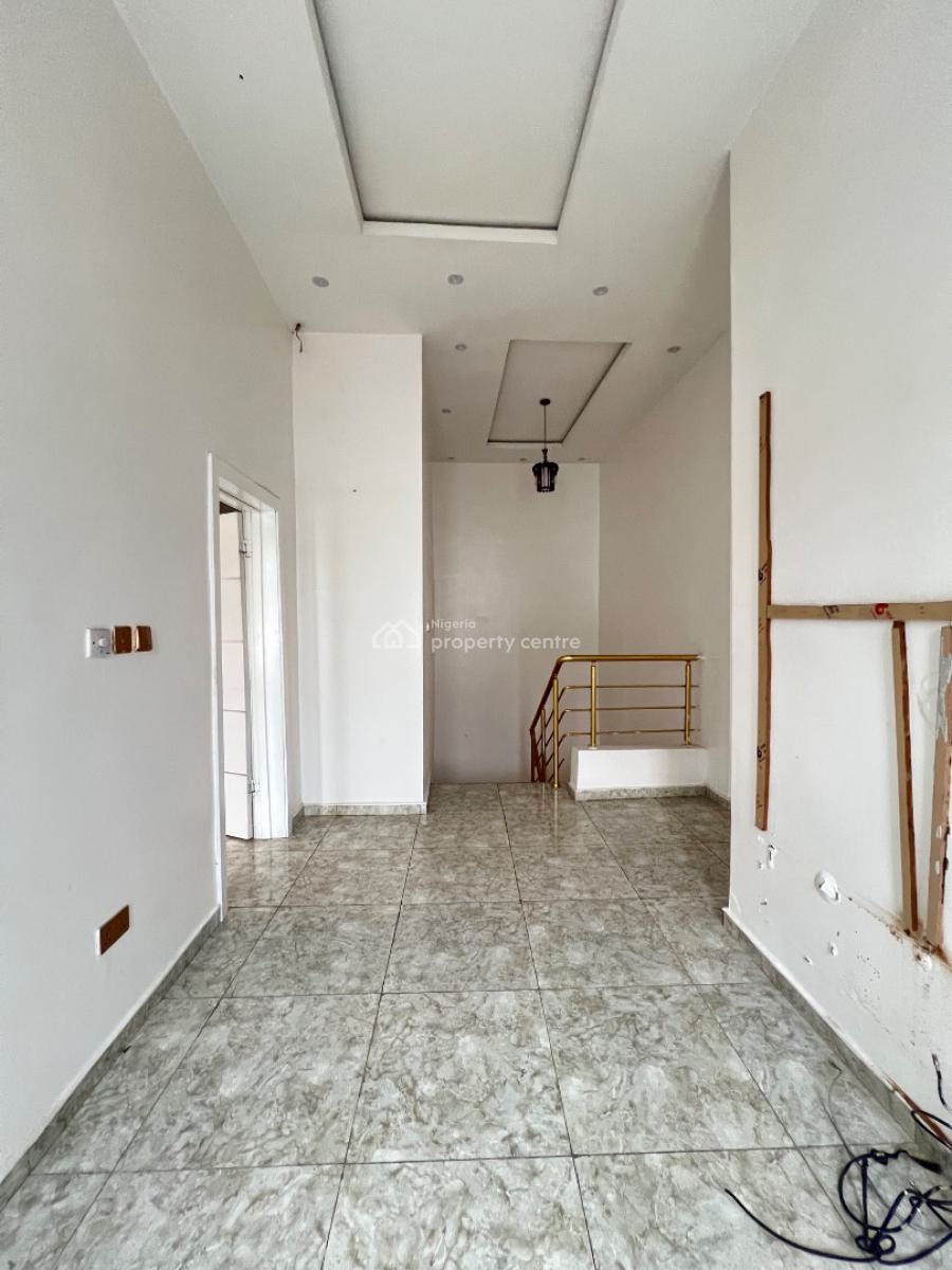 4 Bedroom, Ikota, Lekki, Lagos, Semi-detached Duplex for Rent