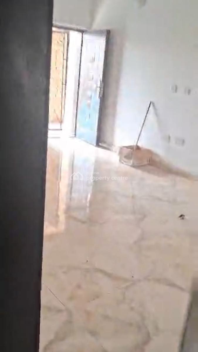 Well Maintained 3bedroom Flat, Ologunfe, Awoyaya, Ibeju Lekki, Lagos, Flat / Apartment for Rent