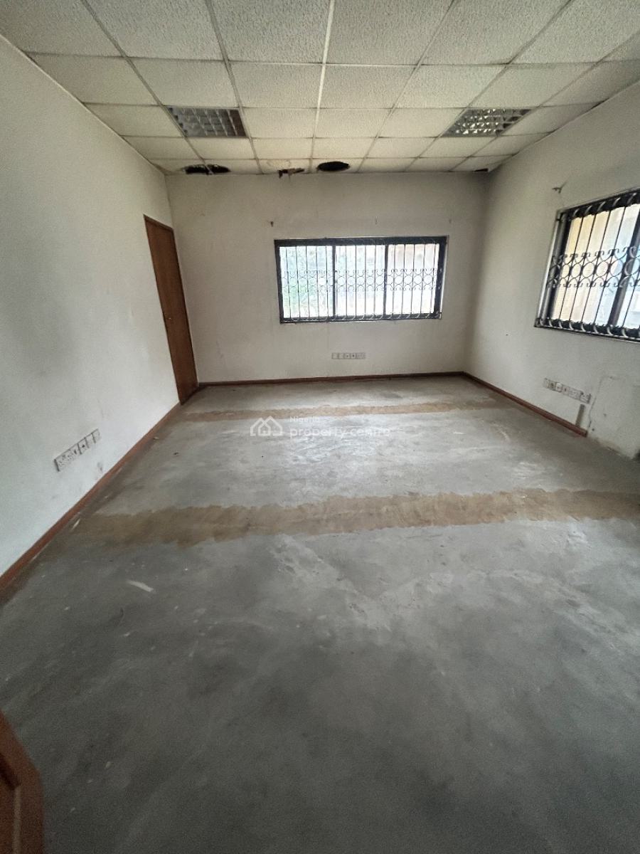 a Commercial Property of Over 8 Bedroom Detached Duplex Wit Massive Bq, Victoria Island (vi), Lagos, Detached Duplex for Rent