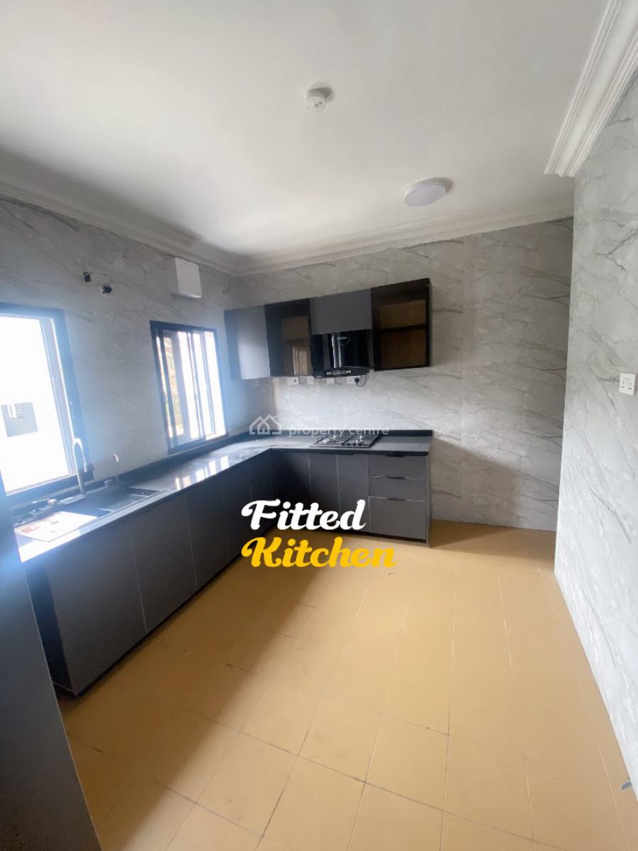 Spacious 3bedroom with Bq, Pool, Elevator Etc, Lekki Phase 1, Lekki, Lagos, Flat / Apartment for Rent