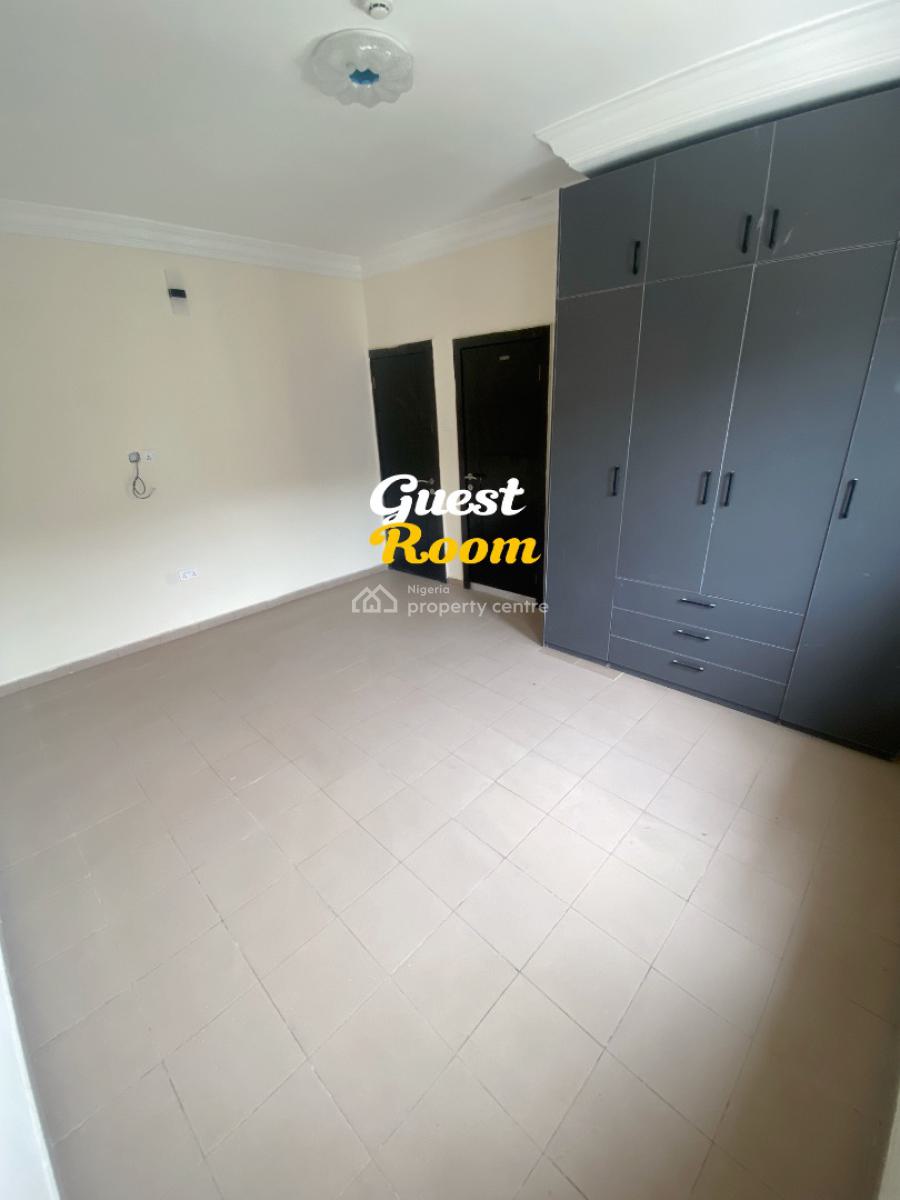 Spacious 3bedroom with Bq, Pool, Elevator Etc, Lekki Phase 1, Lekki, Lagos, Flat / Apartment for Rent