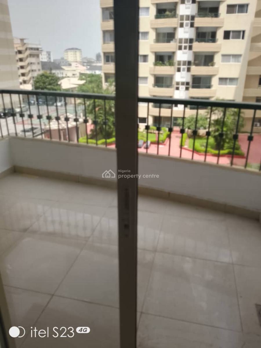 Breathtaking Luxury 3 Bedroom Apartment with a Bq, Ikoyi, Lagos, Flat / Apartment for Rent