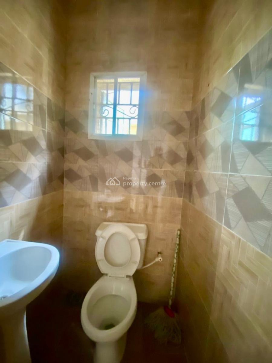 Well Located, Lekki Scheme 2, Ajah, Lagos, Flat / Apartment for Rent