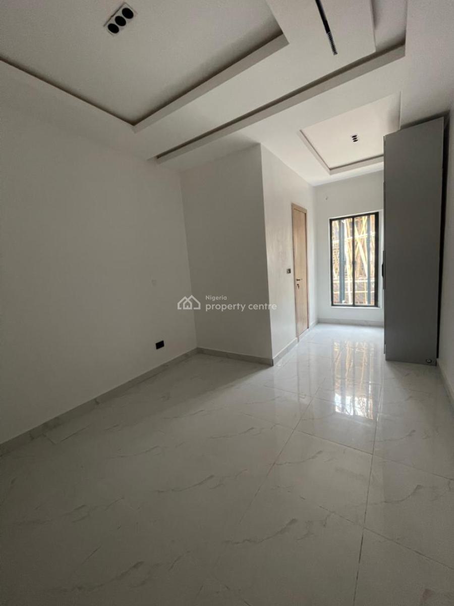 4bedroom Terrace with Pool & Gym, Lekki Phase 1, Lekki, Lagos, Terraced Duplex for Sale