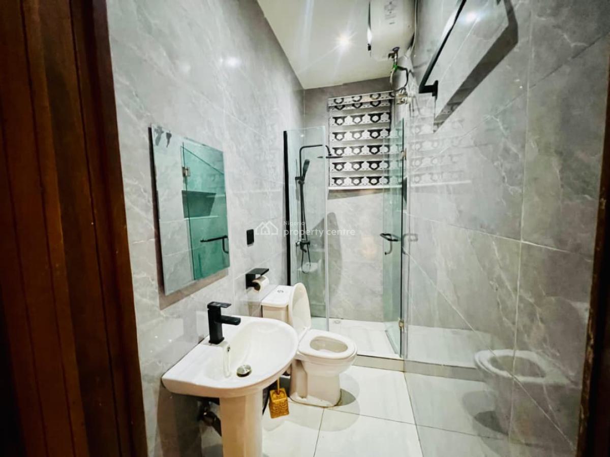 Newly Launched ️2 Bedroom Apartment with Swimming Pool, Ps5 Console, Lekki Phase 1, Lekki, Lagos, Flat / Apartment Short Let