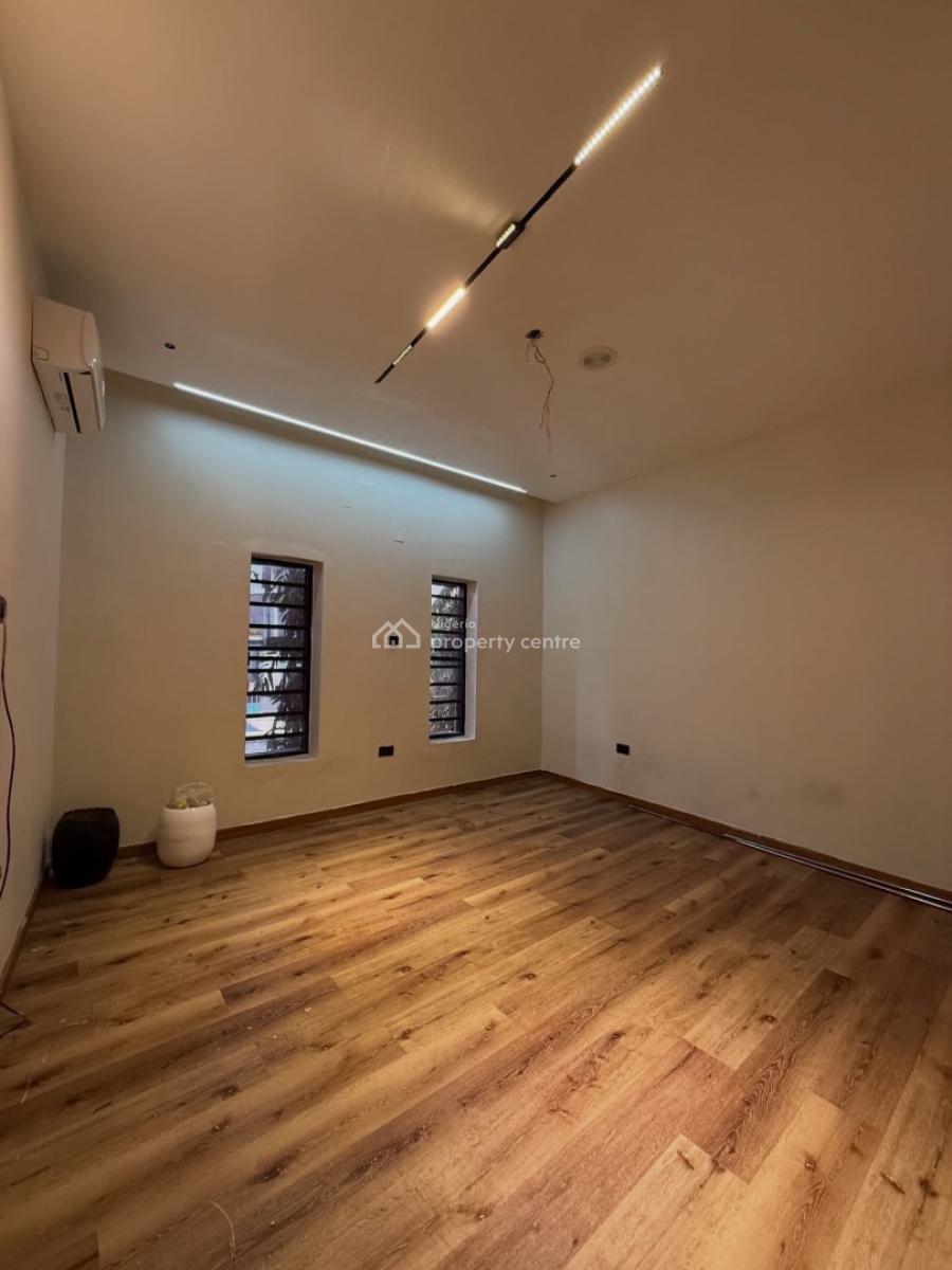 Massive Price Slash; Contemporary Furnished 5 Bedroom Duplex with Pool, Majesty Estate Nta Road, Port Harcourt, Rivers, Detached Duplex for Sale