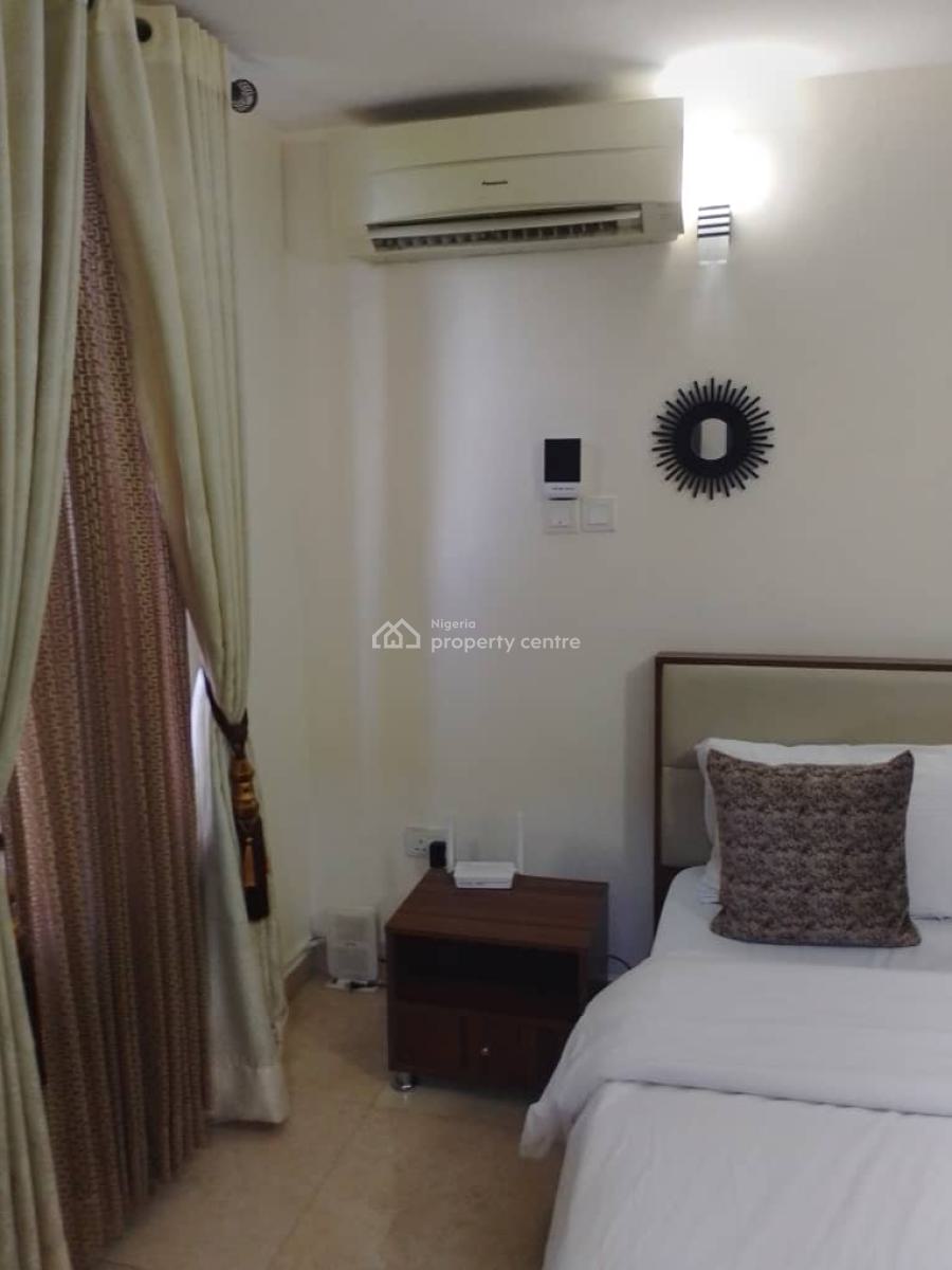 Premium 1 Bedroom, Bourdillon, Ikoyi, Lagos, Mini Flat (room and Parlour) for Rent
