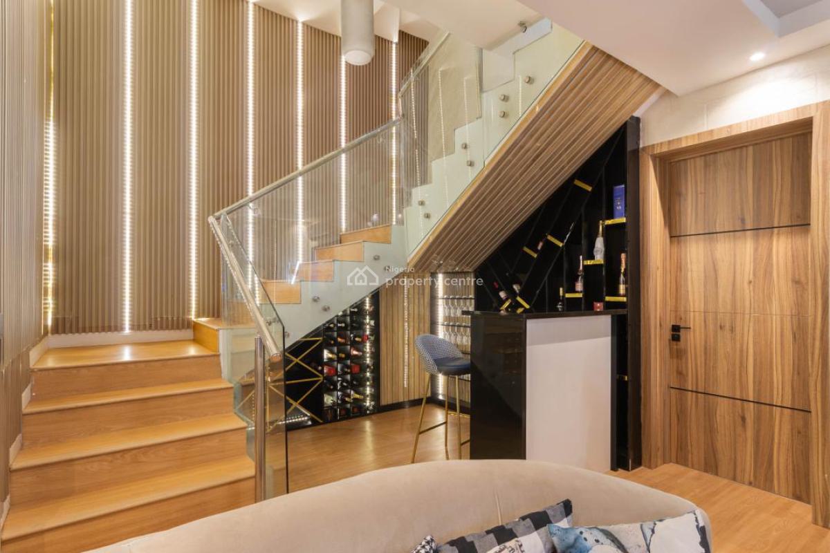 Stunning 3 Bedroom Maisonette with Top Notch Amenities, Lekki Phase 1, Lekki, Lagos, Flat / Apartment Short Let