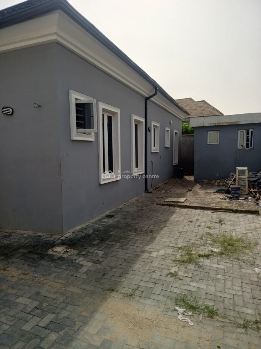 Perfectly Built 3 Units of 2 Bedroom Flat & 2 Units of Mini Flat on a Plot, Billionaire Estate, Oribanwa Phase 2, By Awoyaya, Ibeju Lekki, Lagos, Block of Flats for Sale