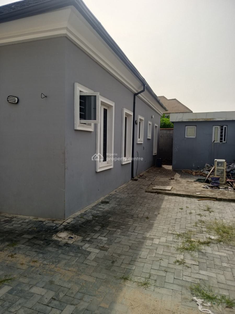 Perfectly Built 3 Units of 2 Bedroom Flat & 2 Units of Mini Flat on a Plot, Billionaire Estate, Oribanwa Phase 2, By Awoyaya, Ibeju Lekki, Lagos, Block of Flats for Sale