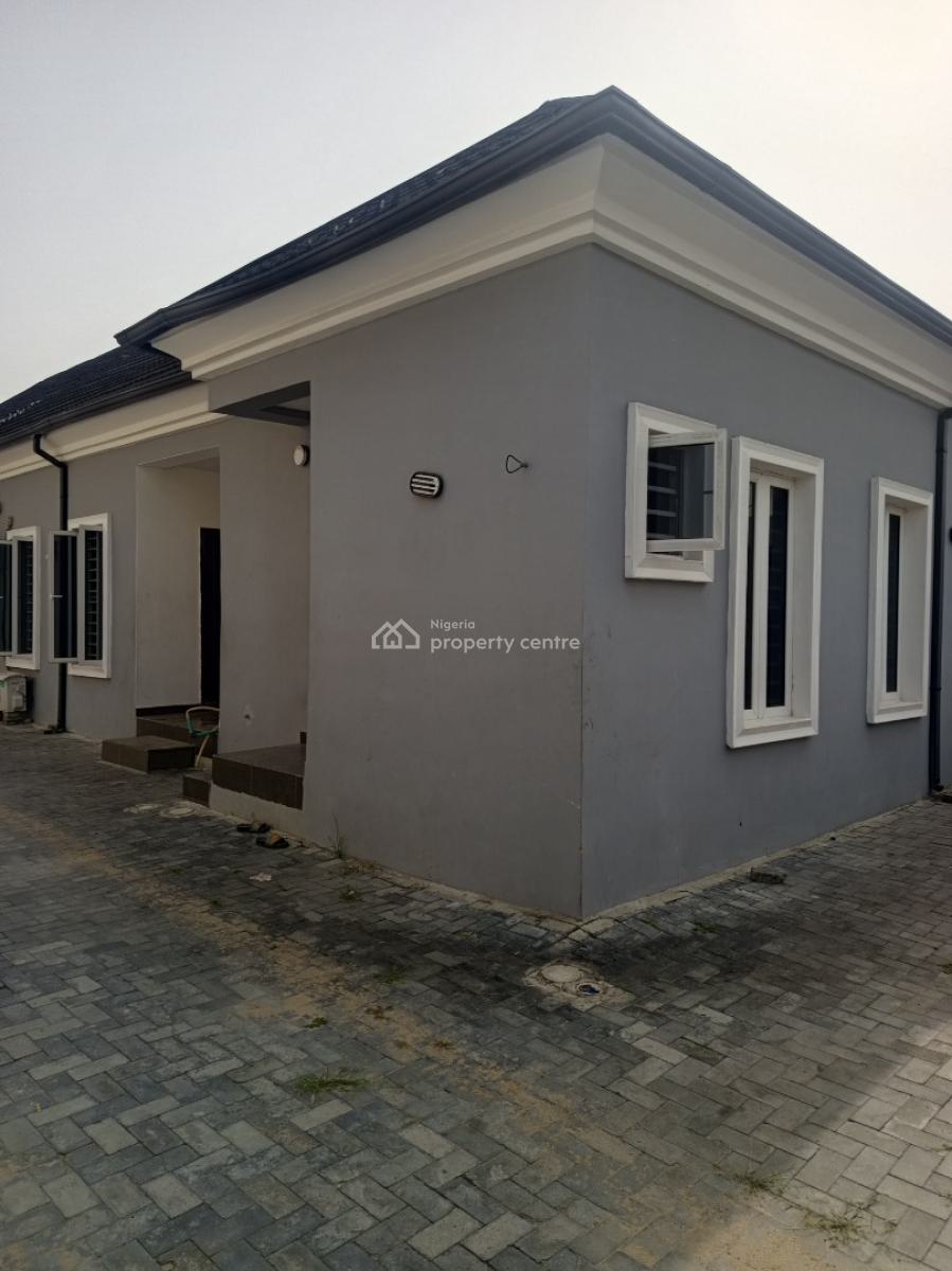 Perfectly Built 3 Units of 2 Bedroom Flat & 2 Units of Mini Flat on a Plot, Billionaire Estate, Oribanwa Phase 2, By Awoyaya, Ibeju Lekki, Lagos, Block of Flats for Sale