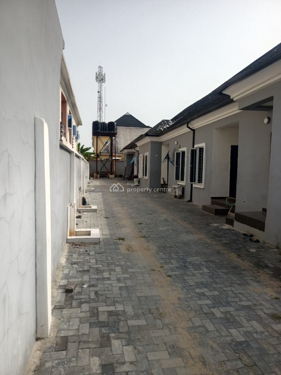 Perfectly Built 3 Units of 2 Bedroom Flat & 2 Units of Mini Flat on a Plot, Billionaire Estate, Oribanwa Phase 2, By Awoyaya, Ibeju Lekki, Lagos, Block of Flats for Sale