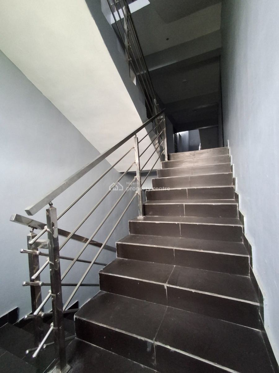 2 Bedroom Apartment with Spacious Rooms, Ikate, Lekki, Lagos, Block of Flats for Sale