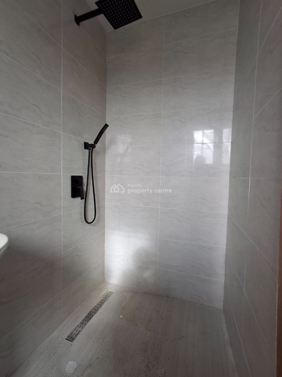 2 Bedroom Apartment with Spacious Rooms, Ikate, Lekki, Lagos, Block of Flats for Sale