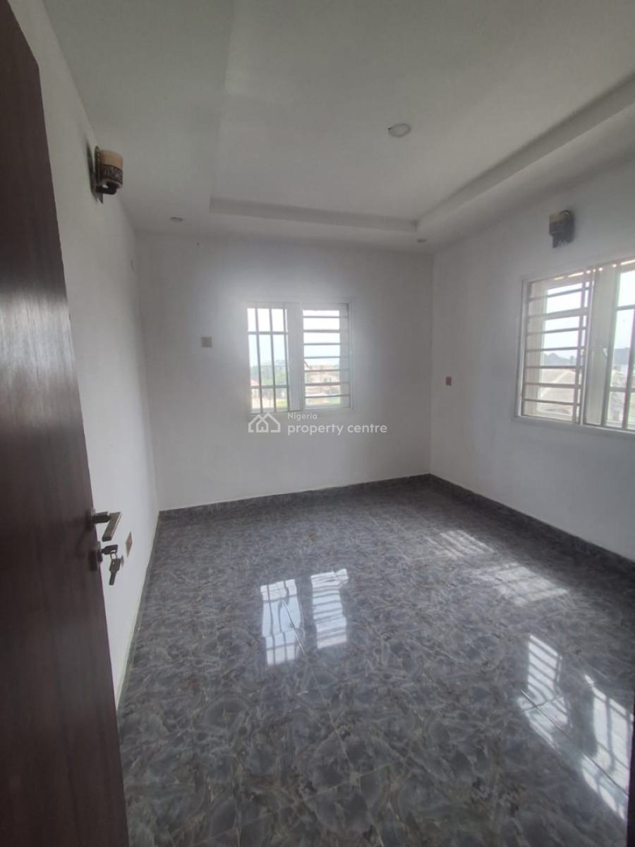 a Spacious & Lovely 3 Bedroom  Upstairs, Badore, Ajah, Lagos, Flat / Apartment for Rent