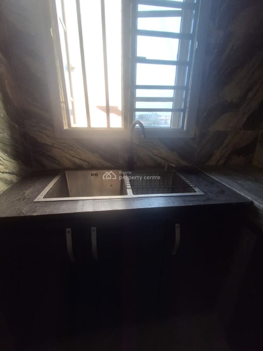 a Spacious & Lovely 3 Bedroom  Upstairs, Badore, Ajah, Lagos, Flat / Apartment for Rent