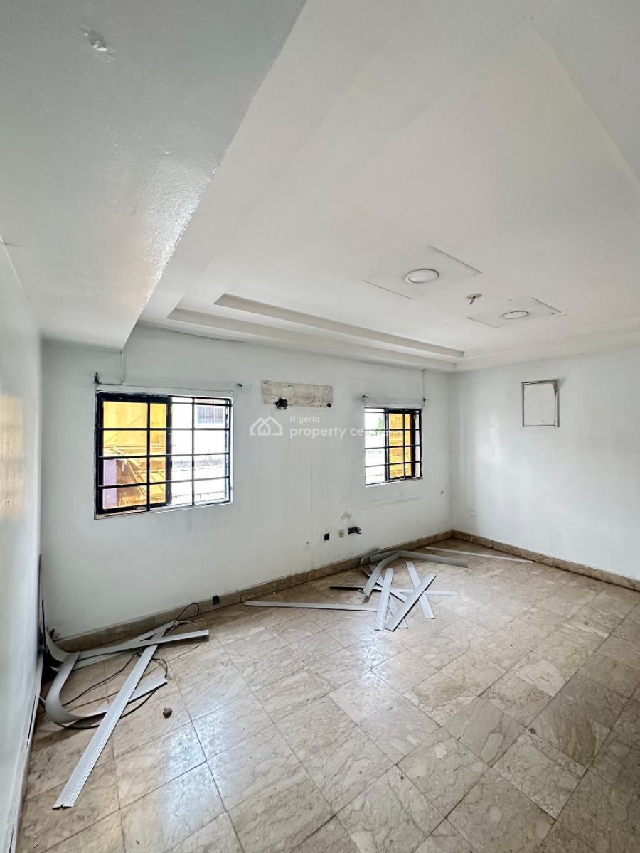 Spacious Commercial Building, Ikoyi, Lagos, Commercial Property for Rent