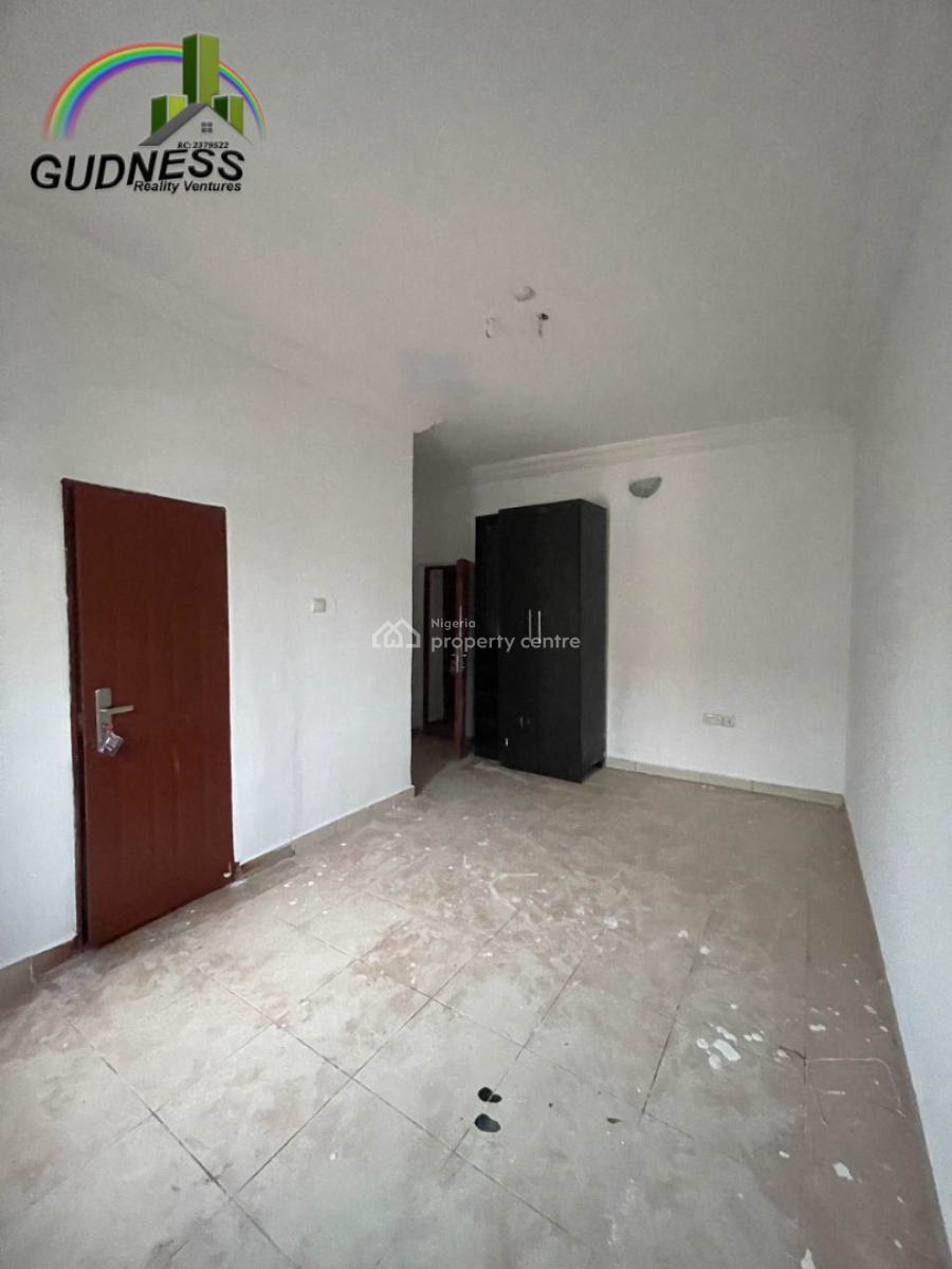 New Spacious 3 Bedroom Flat, New Road, Lekki, Lagos, Flat / Apartment for Rent