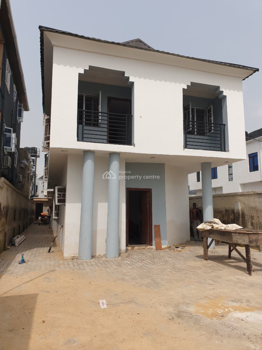 Spacious 2 Bedroom Flat, Ologolo, Lekki, Lagos, Flat / Apartment for Rent