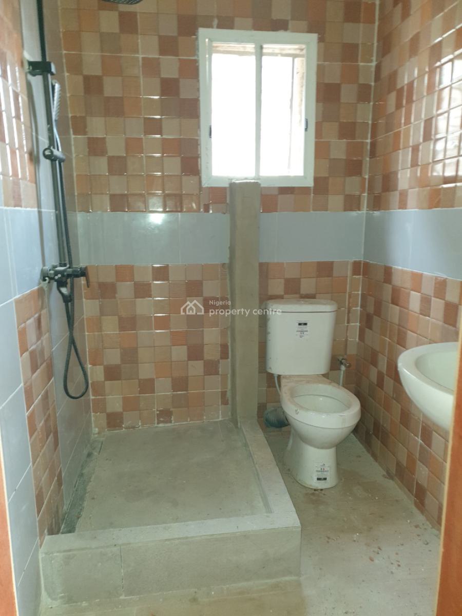 Spacious 2 Bedroom Flat, Ologolo, Lekki, Lagos, Flat / Apartment for Rent