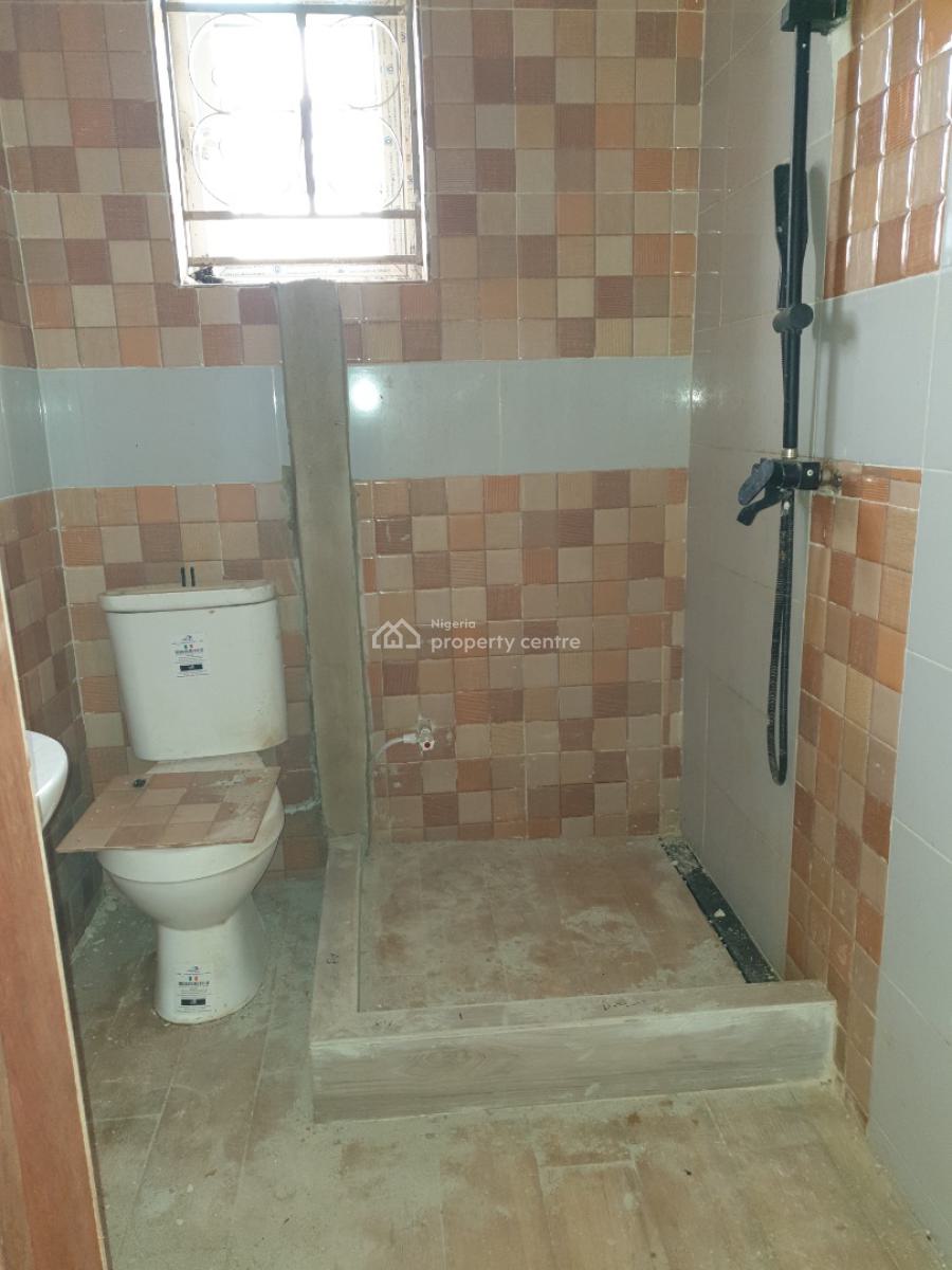 Spacious 2 Bedroom Flat, Ologolo, Lekki, Lagos, Flat / Apartment for Rent
