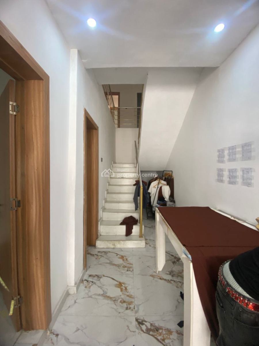 Lovely 4 Bedroom Semi-detached House with Bq, Off Mobil Road, Ilaje, Ajah, Lagos, Semi-detached Duplex for Rent