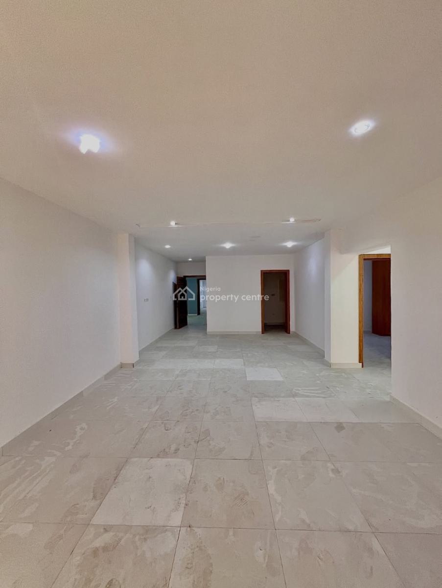 Spacious 2 Bedroom Apartment, Lekki Phase 1, Lekki, Lagos, Flat / Apartment for Rent