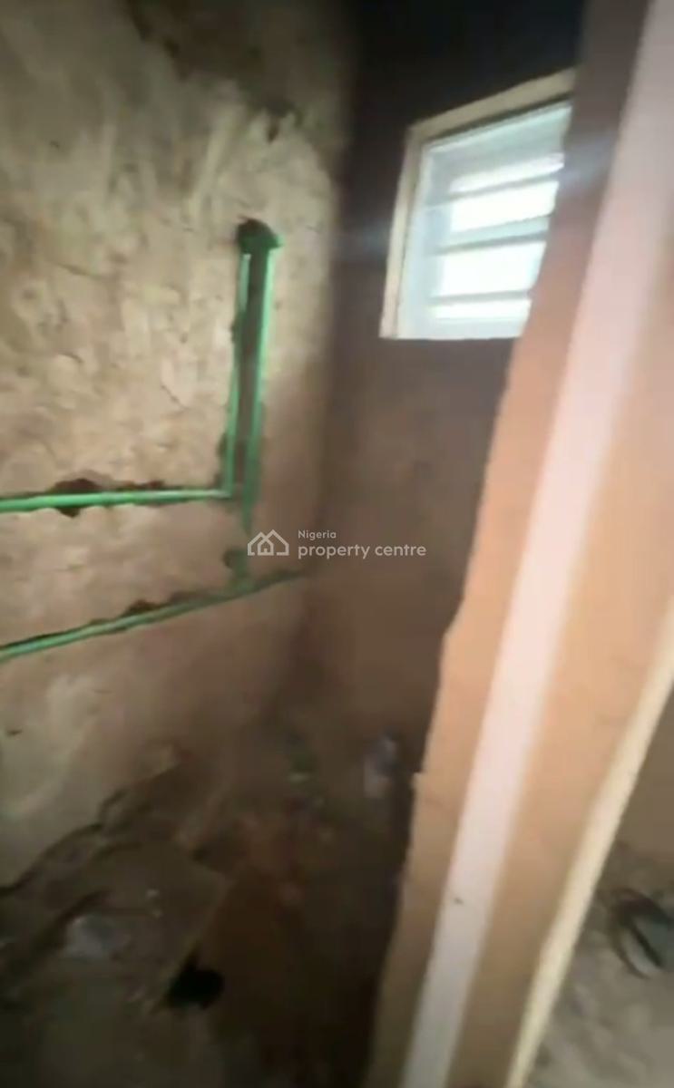 Spacious Decent 5 Units of One Bedroom Apartment, Onipanu, Ilupeju, Lagos, Mini Flat (room and Parlour) for Rent