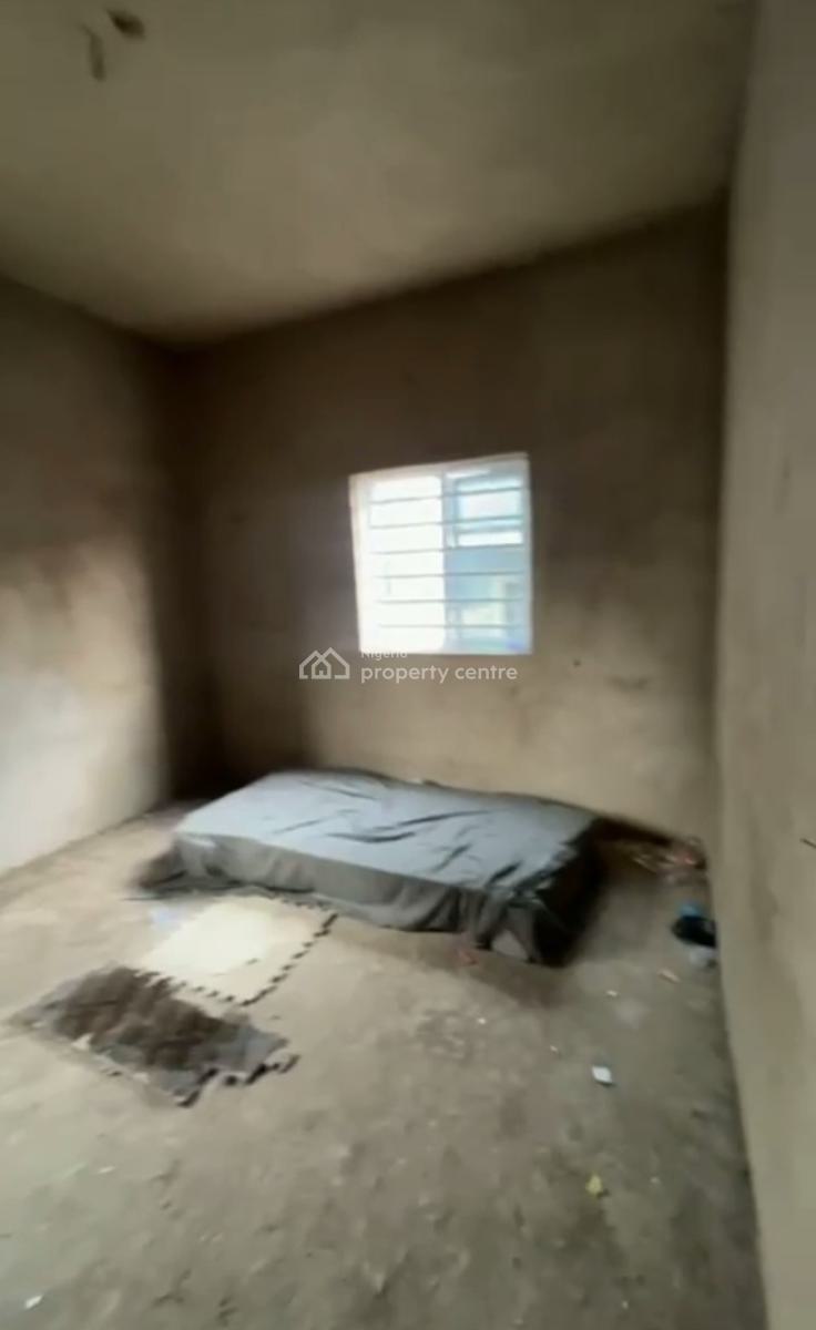 Spacious Decent 5 Units of One Bedroom Apartment, Onipanu, Ilupeju, Lagos, Mini Flat (room and Parlour) for Rent