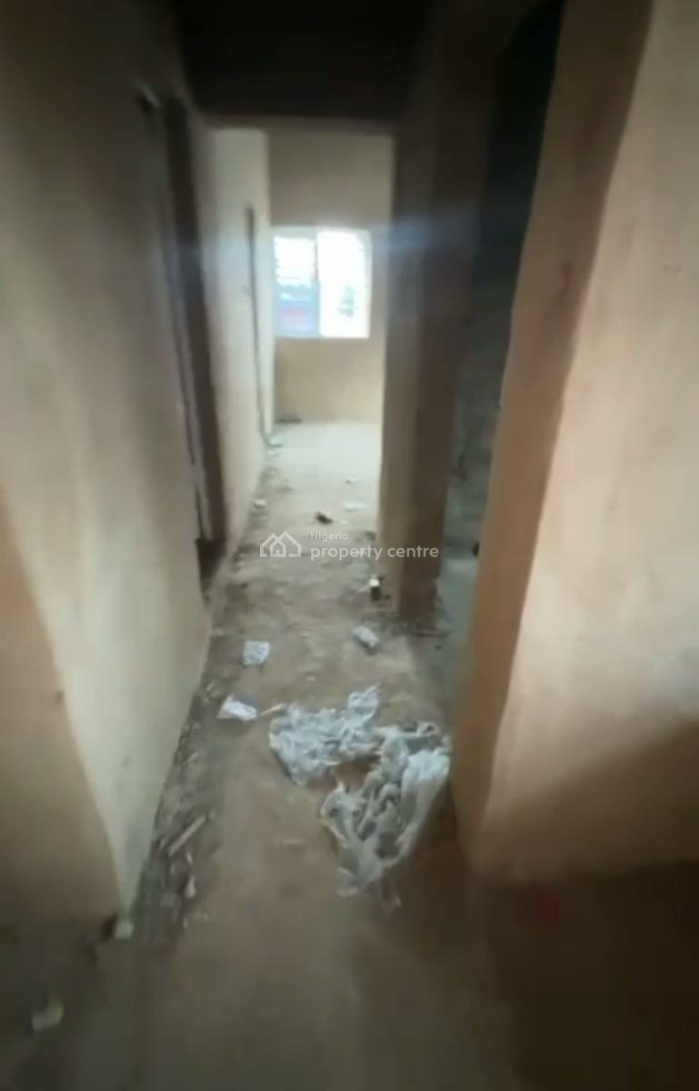 Spacious Decent 5 Units of One Bedroom Apartment, Onipanu, Ilupeju, Lagos, Mini Flat (room and Parlour) for Rent