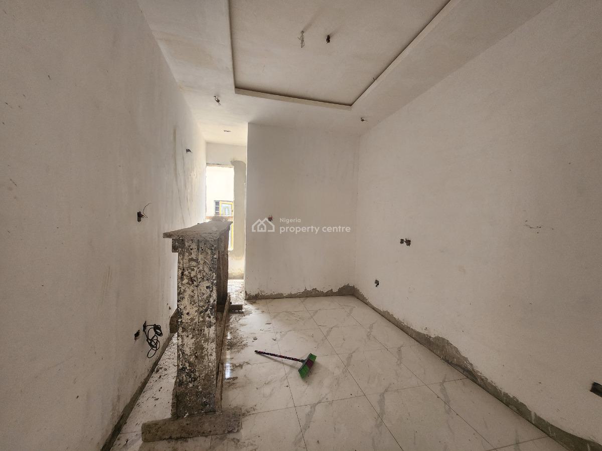 4 Bedrooms Terrace House, Behind Blanco Supermarket, Sangotedo, Ajah, Lagos, Terraced Duplex for Sale