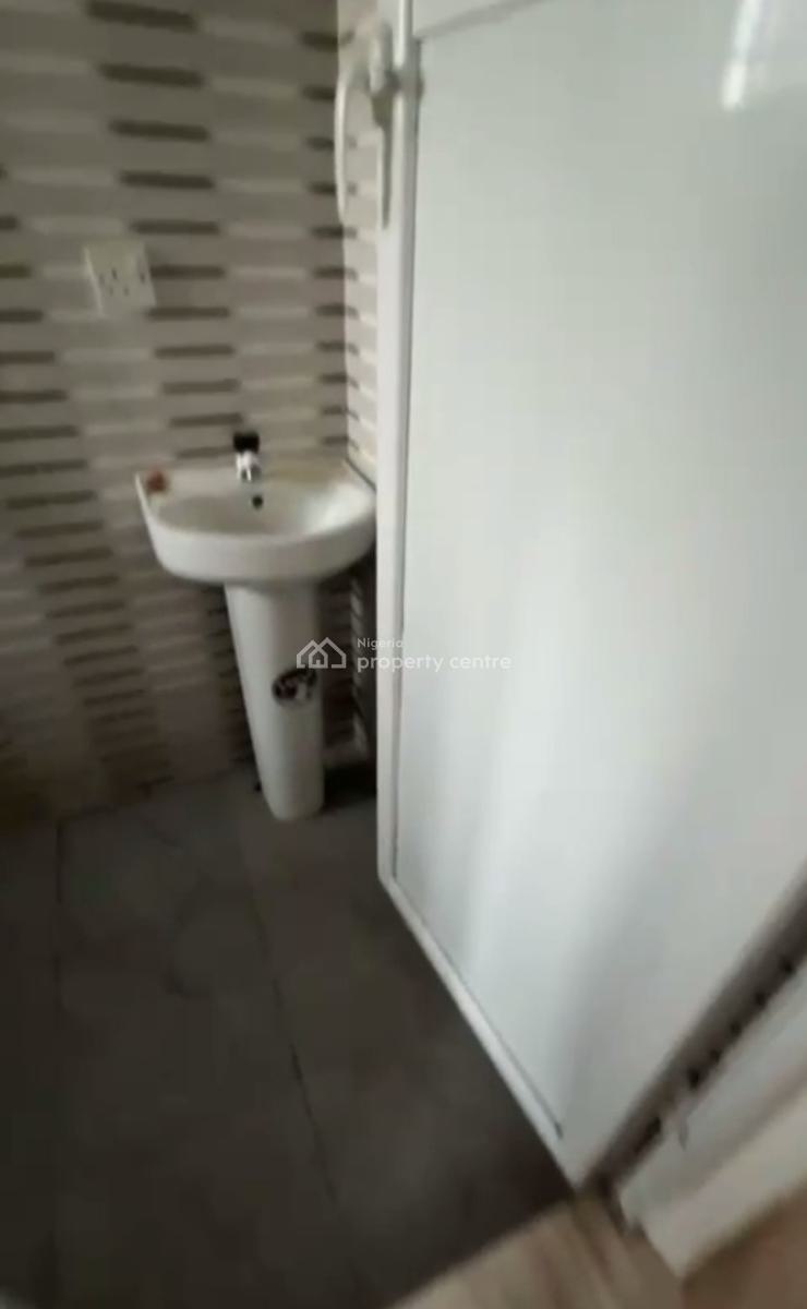 Newly Built, Spacious Standard 2 Bedroom Apartment, Fadeyi, Shomolu, Lagos, Flat / Apartment for Rent