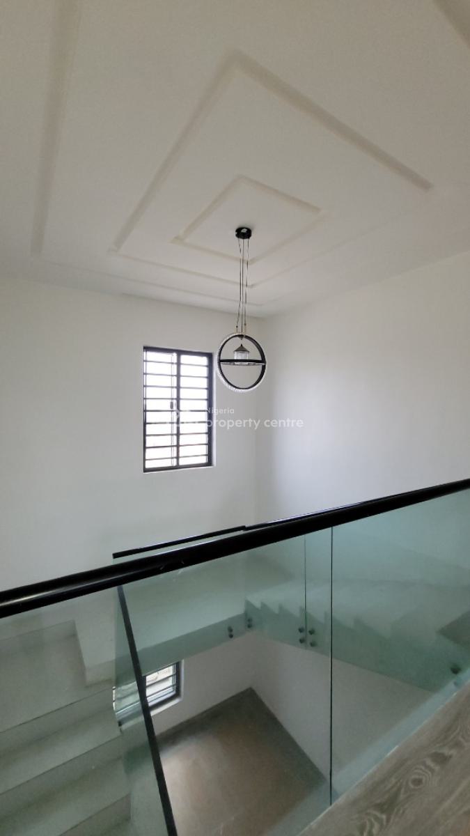 3 Bedroom Semi Detached Duplex, Carlton Gate Estate  Next to Kolapo Ishola Gra, Akobo, Ibadan, Oyo, Semi-detached Duplex for Sale